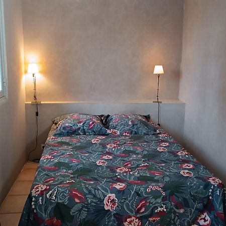 Sous La Vigne Villa Rustrel Luaran gambar
